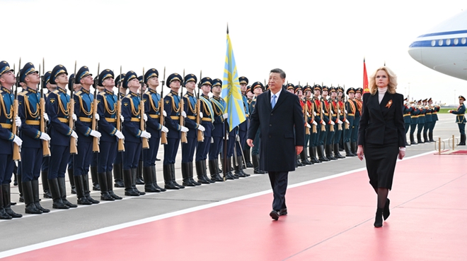 习近平抵达莫斯科对俄罗斯进行国事访问并出席纪念苏联伟大卫国战争胜利80周年庆典
